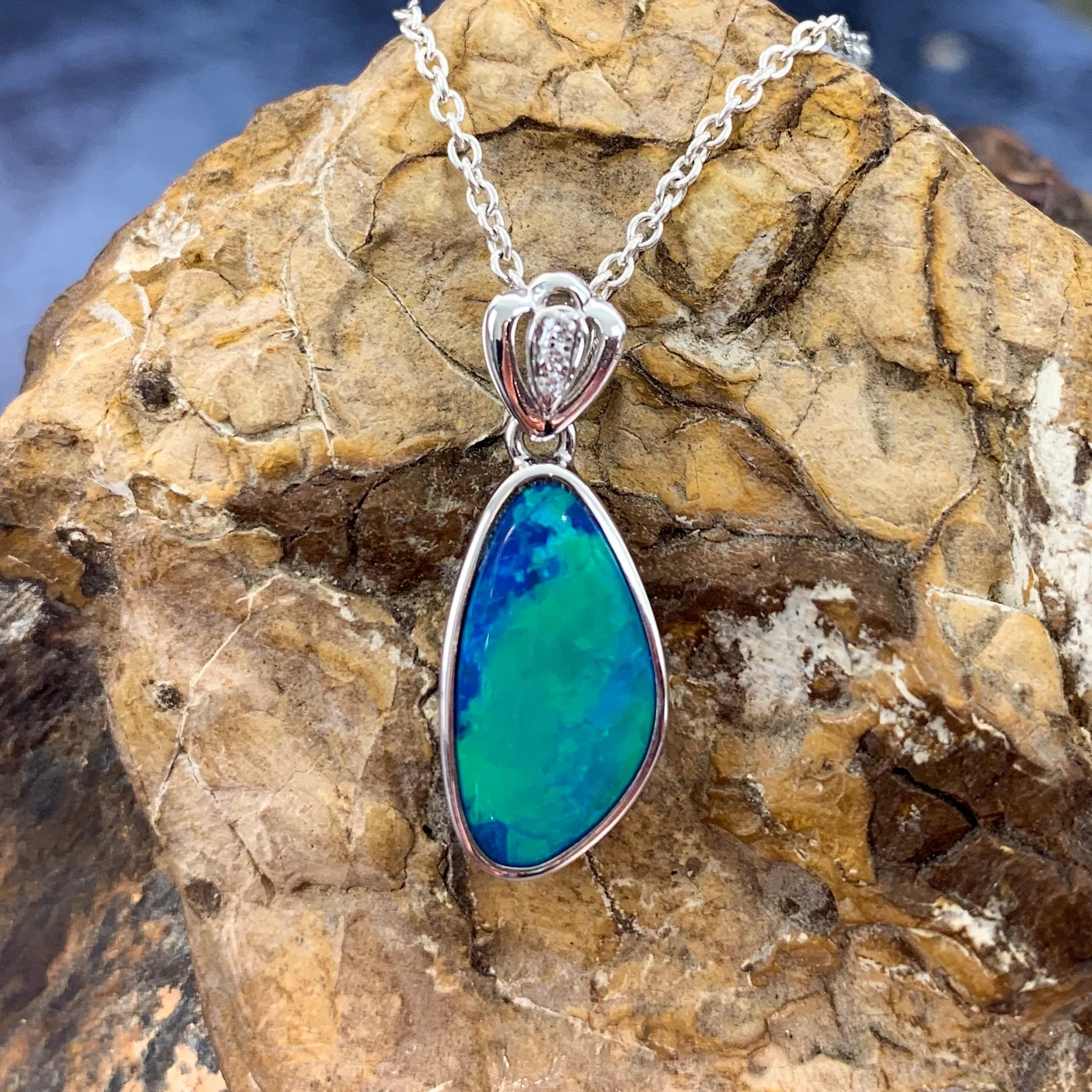 14kt White Gold Blue Green Opal doublet pendant