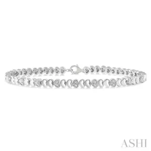 1/6 ctw Puffed Heart Plain and Round Cut Diamond Fashion Bracelet in Silver