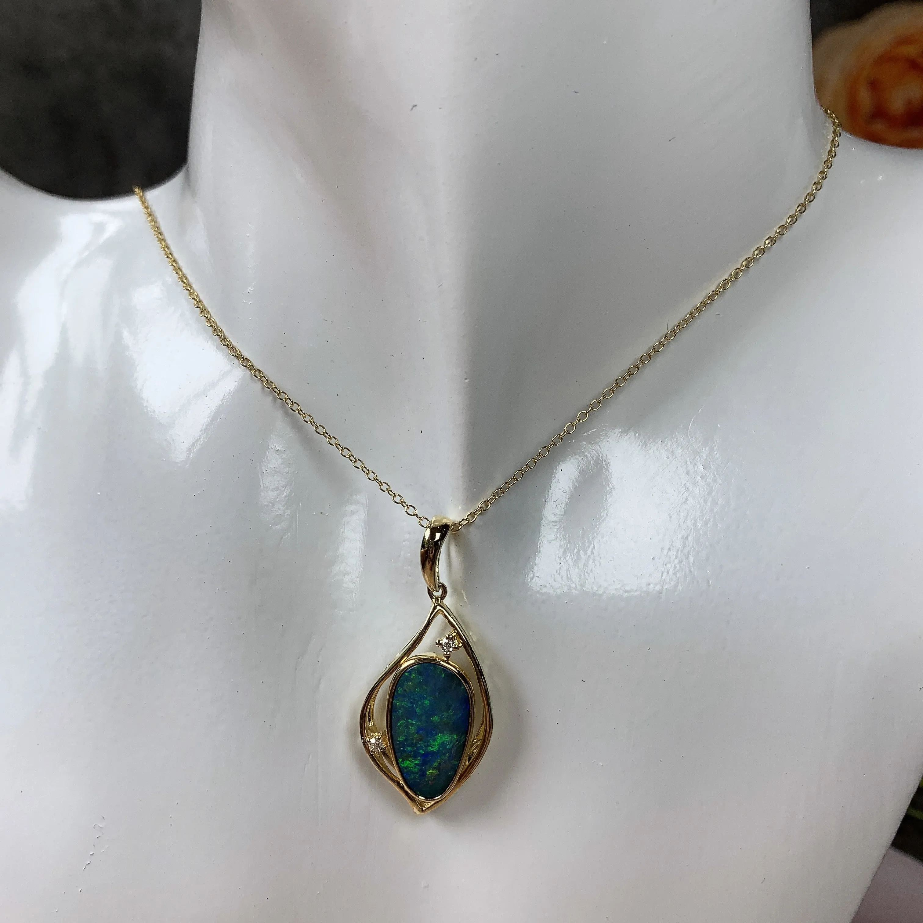 18kt Gold Plated Silver Opal 16x10mm pendant