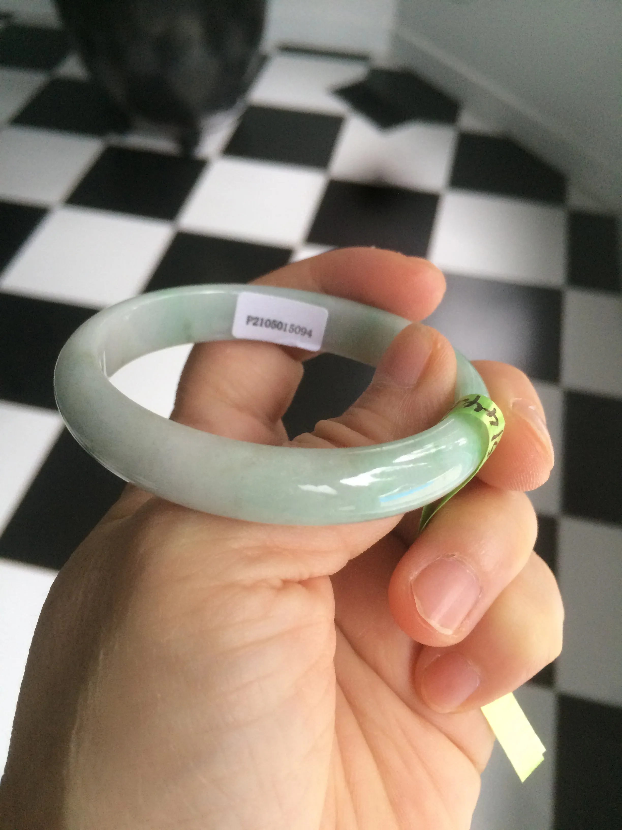 47.5mm Certified Type A 100% Natural light green/white oval Jadeite Jade bangle S8-5094