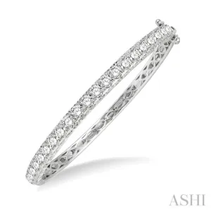 5 ctw Round Cut Diamond Bangle in 14K White Gold