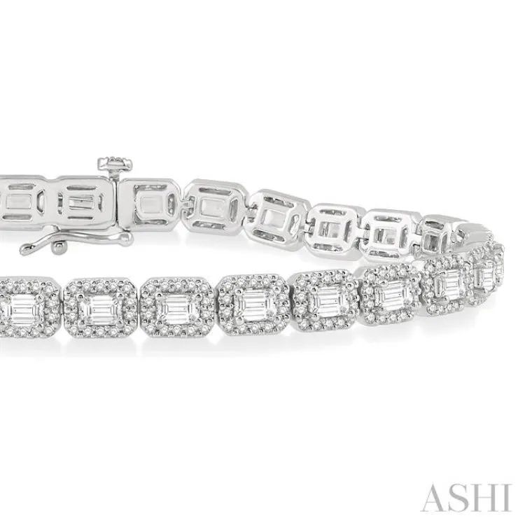 6 Ctw Emerald & Round Cut Diamond Halo Bracelet in 14K White Gold