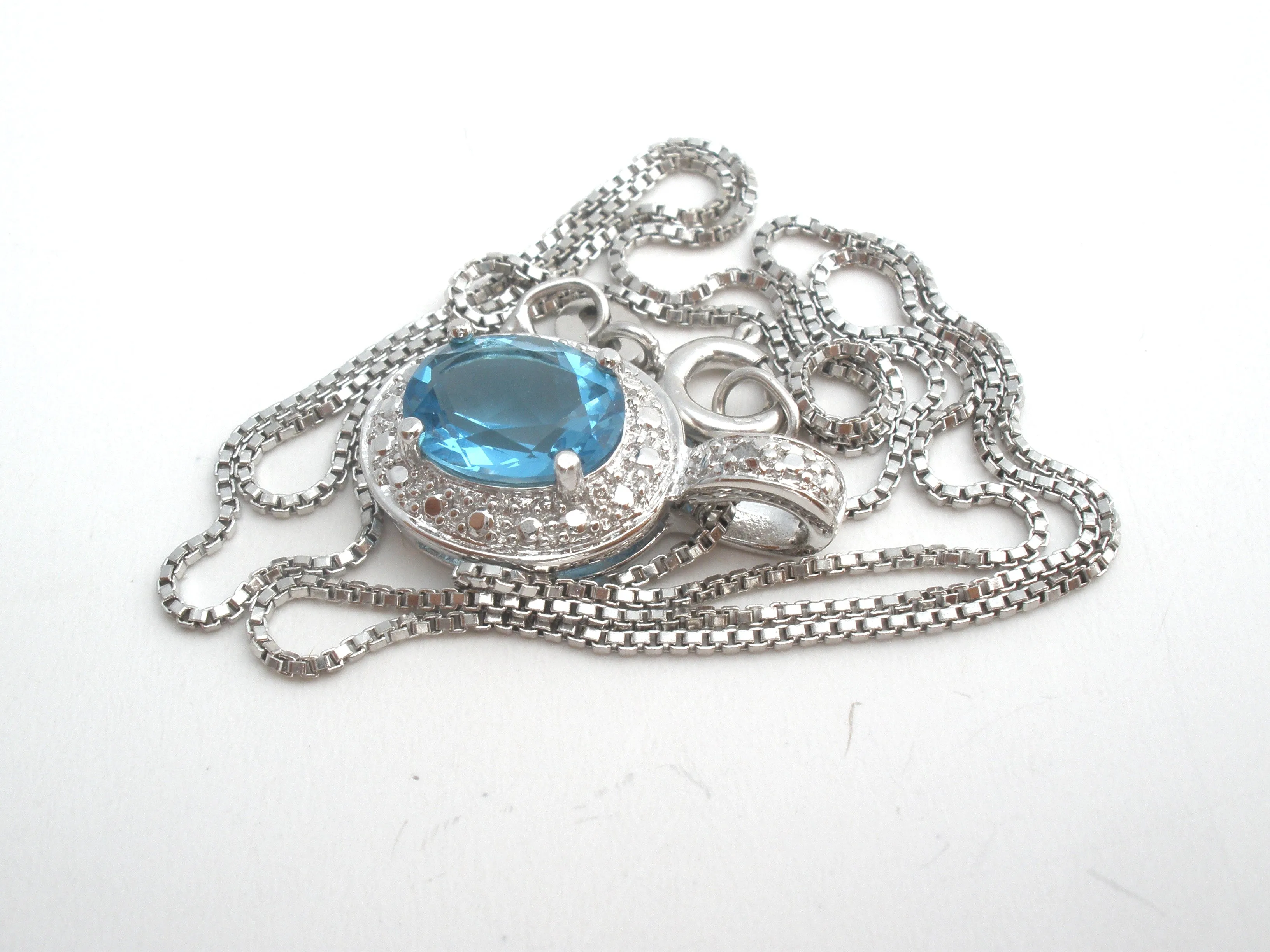 Blue Topaz & Diamond Necklace 925