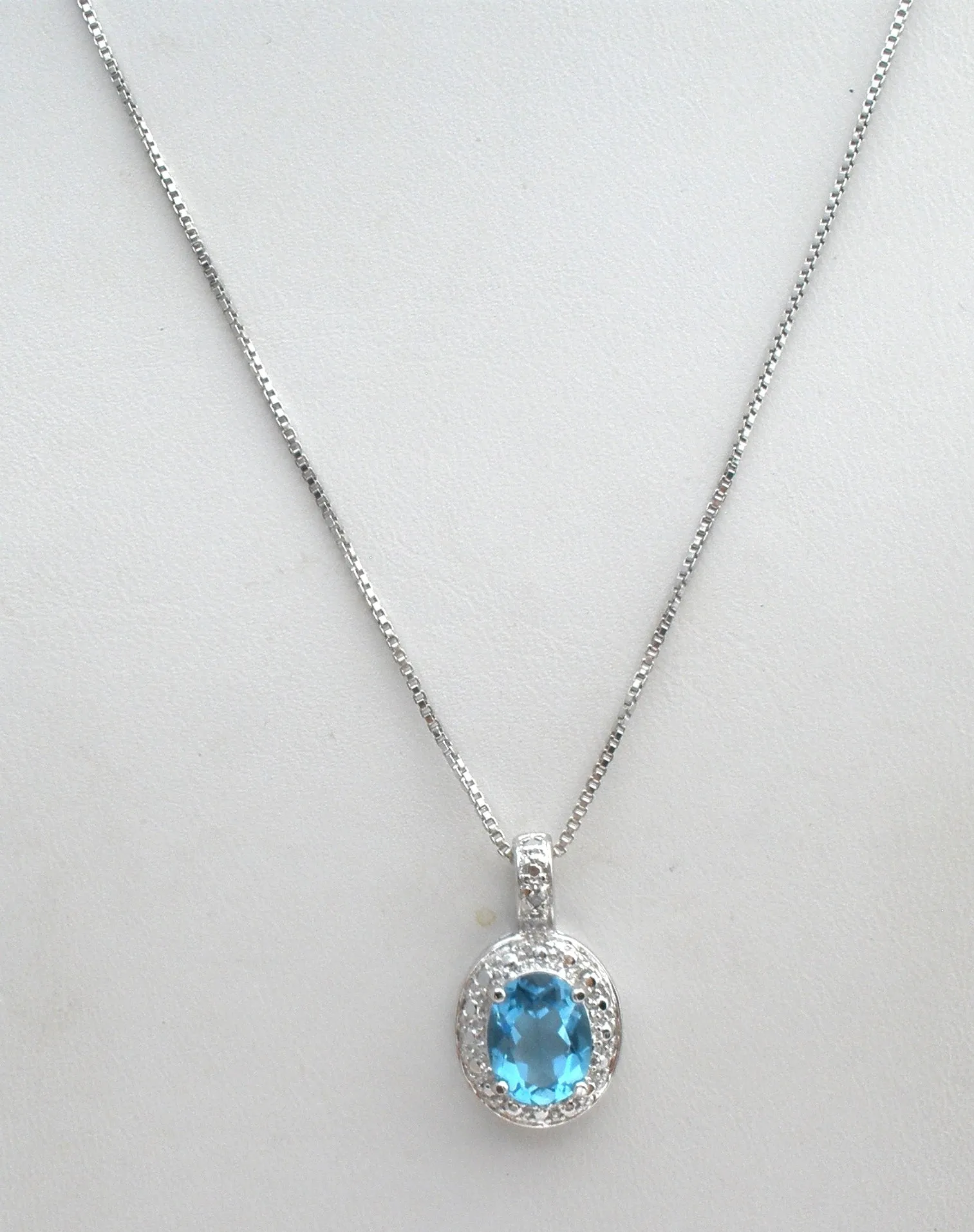 Blue Topaz & Diamond Necklace 925