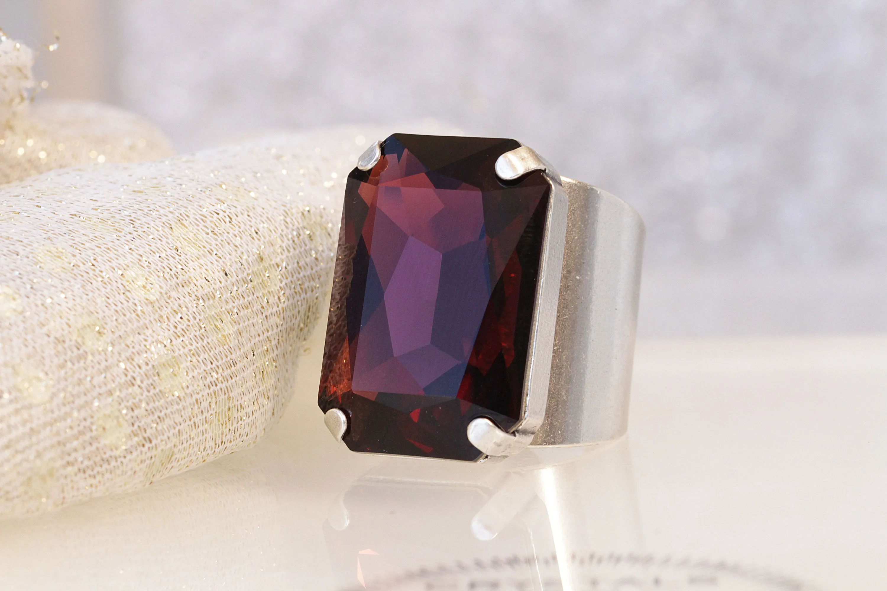 BURGUNDY RING