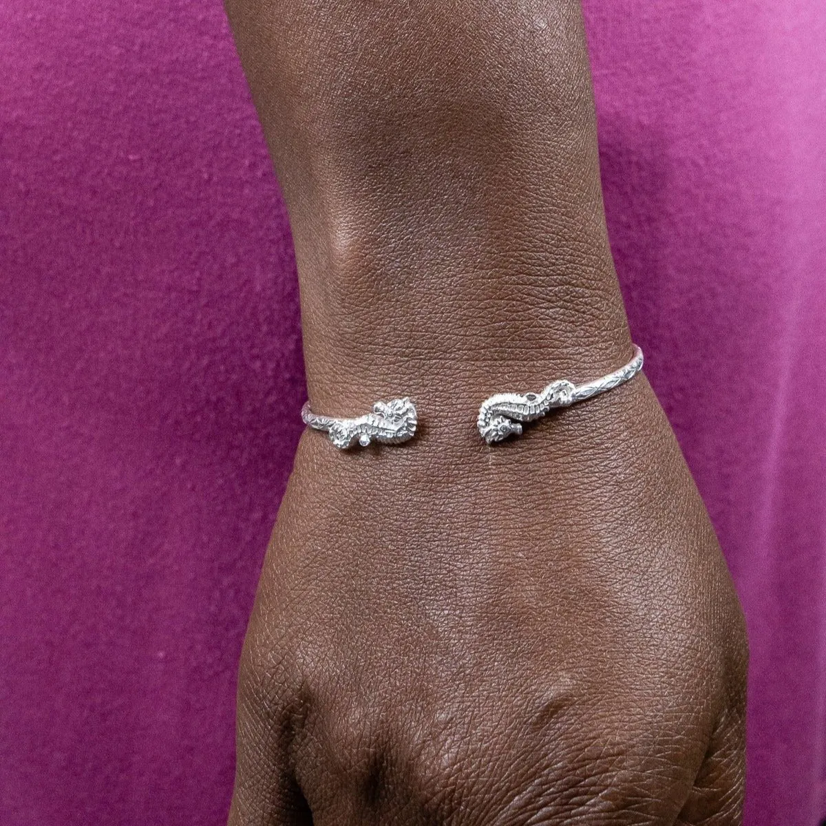 Extra Light  Bangle with Seahorse and Calypso Pattern