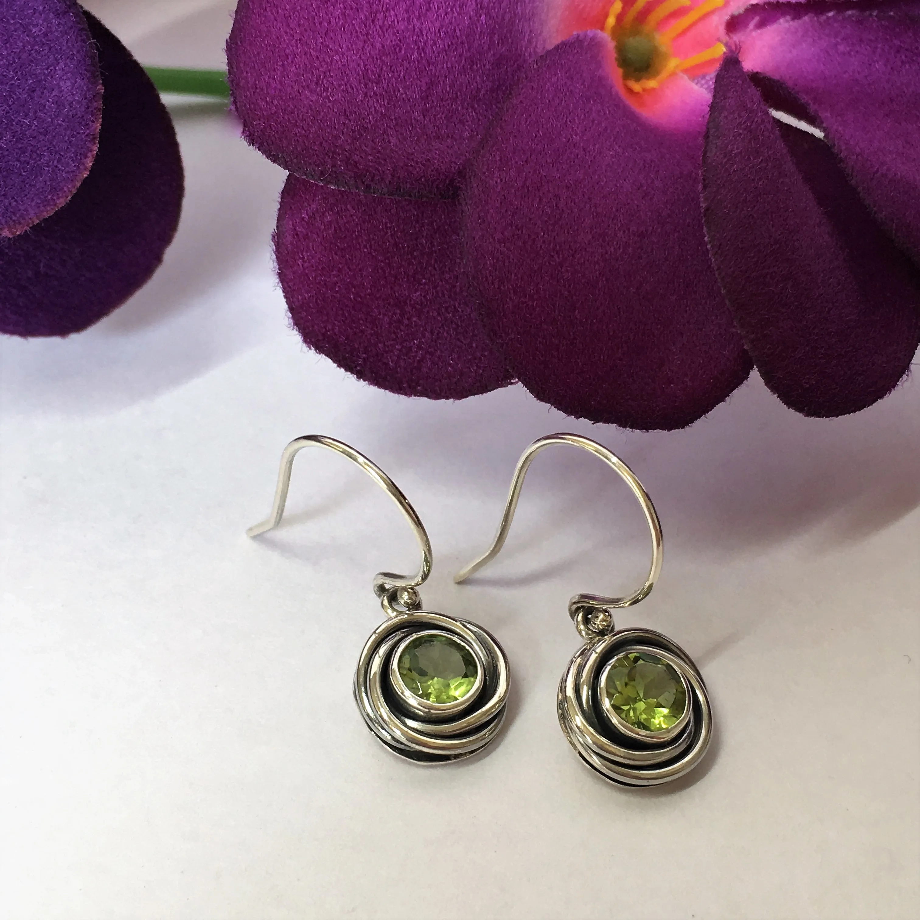 Lime Whirl Earrings - VE337PD