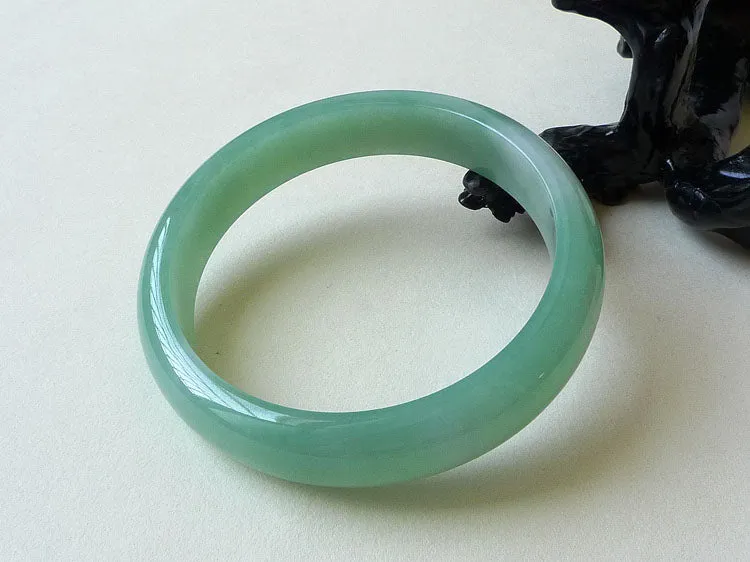 Natural Jade Bangle Jadeite Bangle Internal Diameter 57.7mm BER356