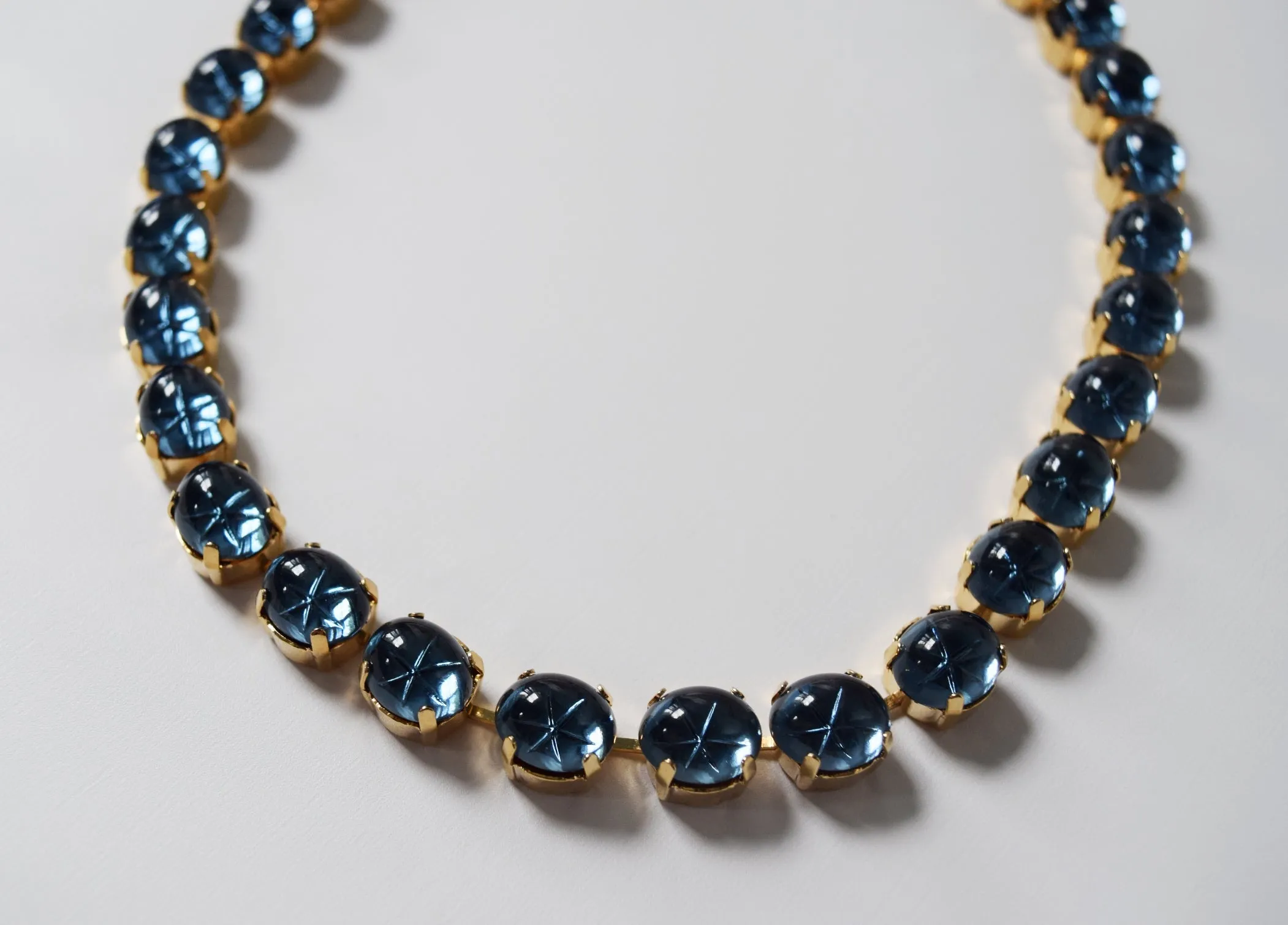 Navy Swarovski Crystal Mirror Back Rivere - Small Oval Necklace