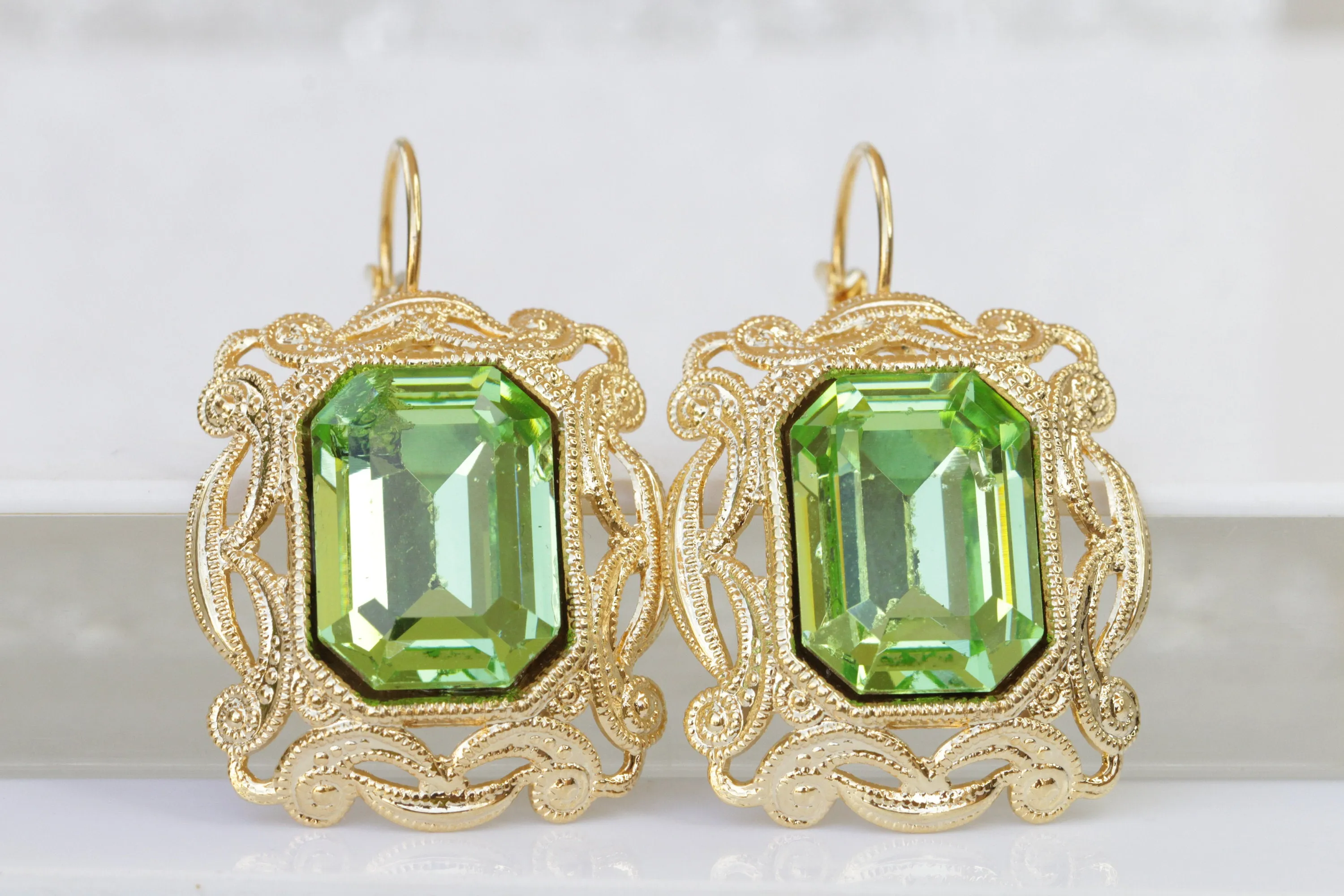 PERIDOT STATEMENT RING