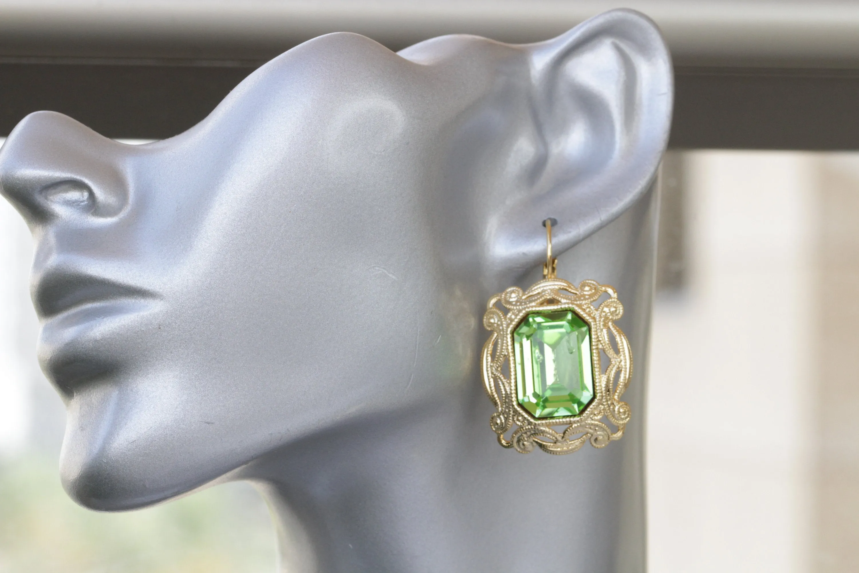 PERIDOT STATEMENT RING