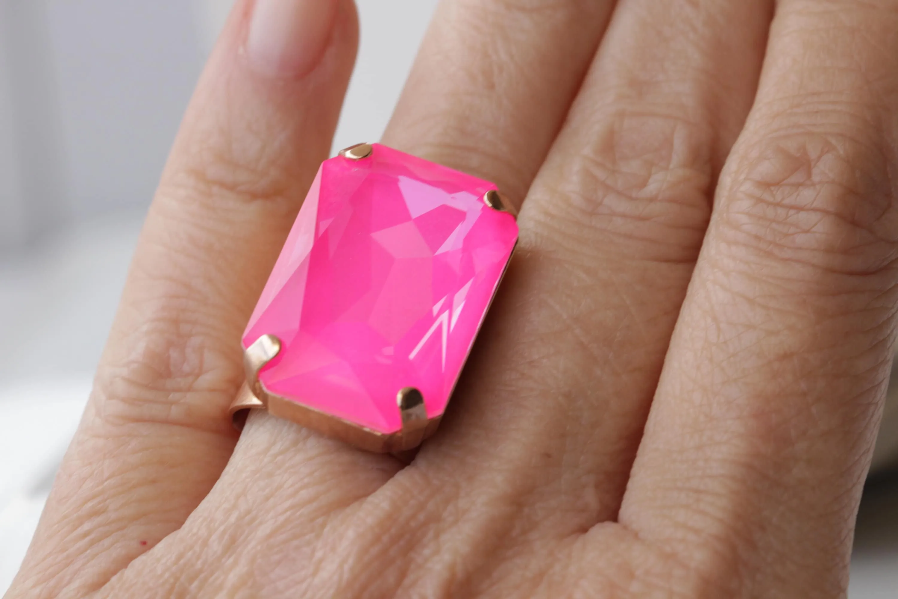 PINK FUCHSIA RING