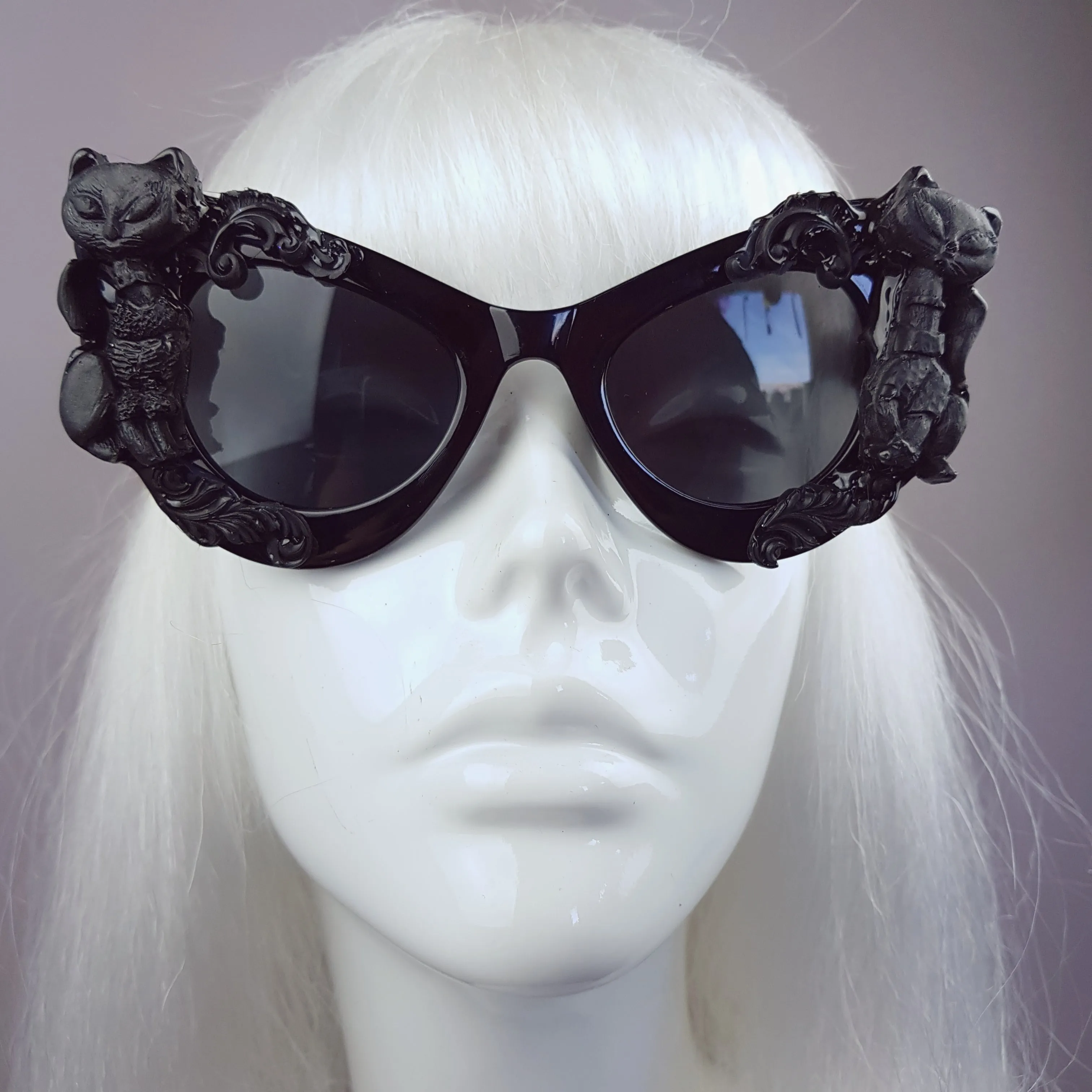 "Bakeneko" Black Cat Filigree Sunglasses