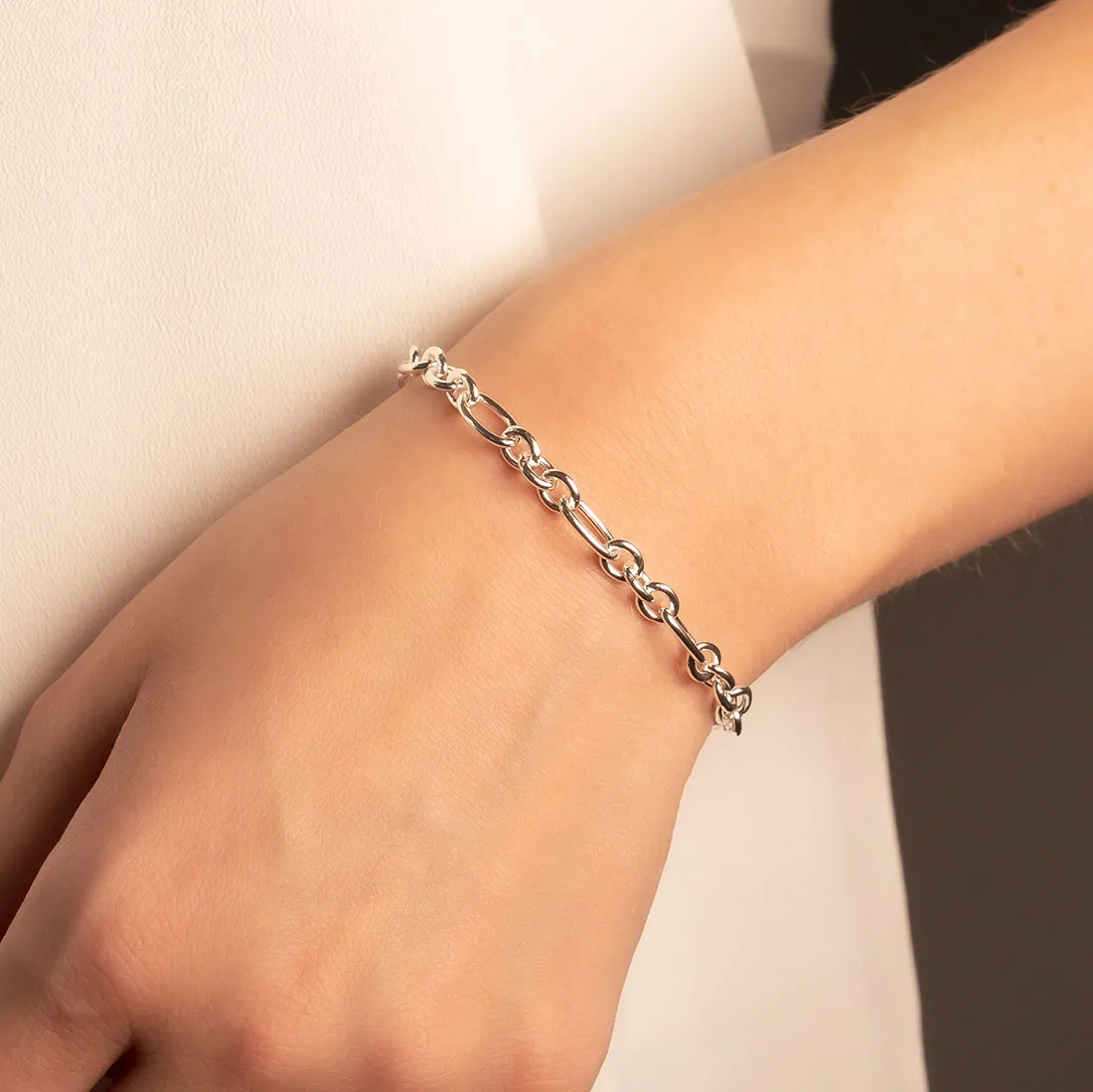 Silver Oval Links Bracelet