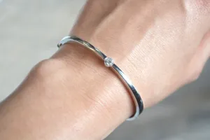 Single Diamond Bangle (Multiple Colors)