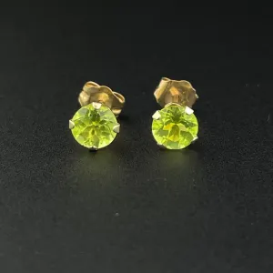 Vintage 14K Gold Gren Peridot Post Stud Earrings