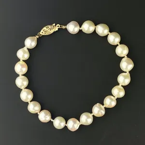 Vintage 14K Gold Handknotted Pearl Bracelet