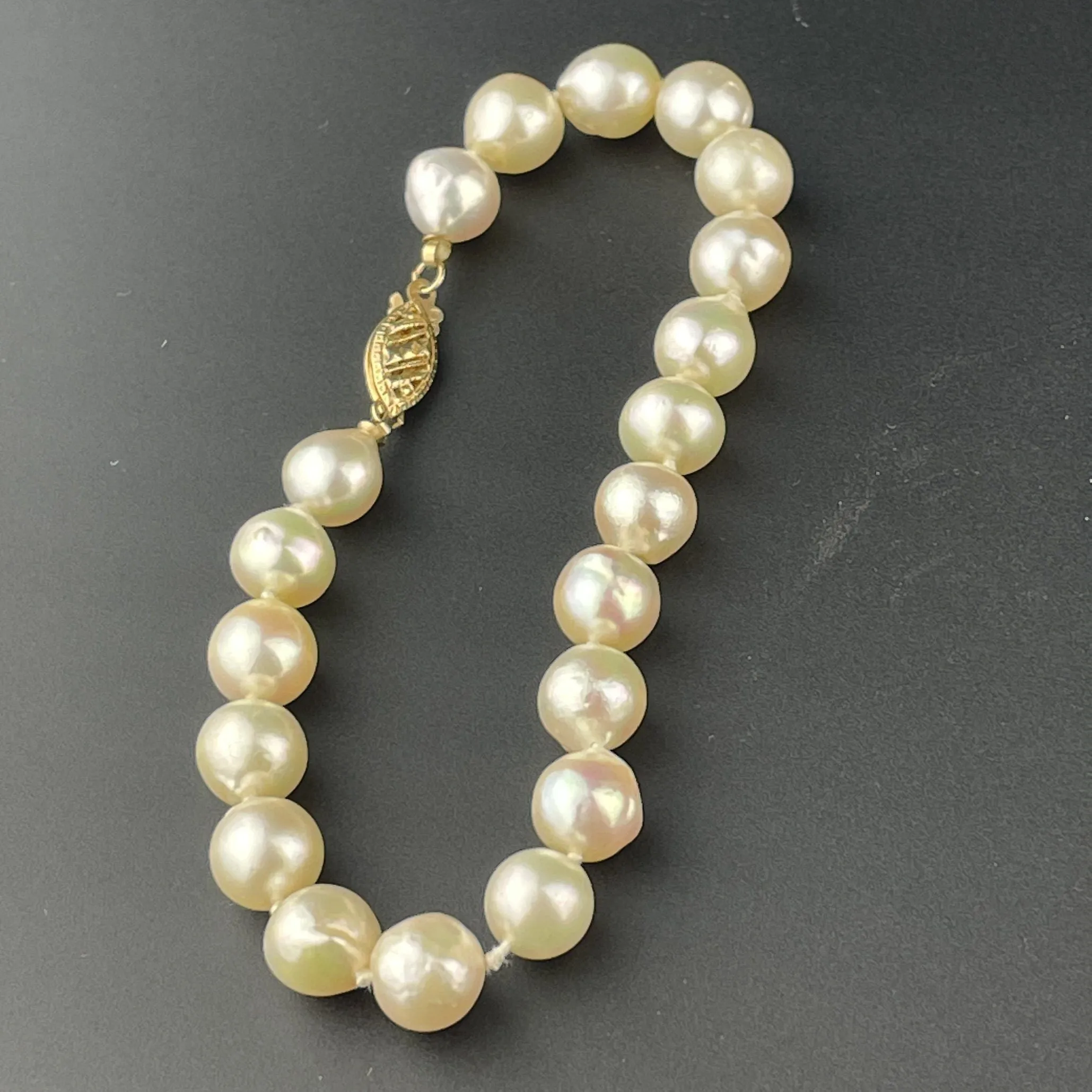 Vintage 14K Gold Handknotted Pearl Bracelet