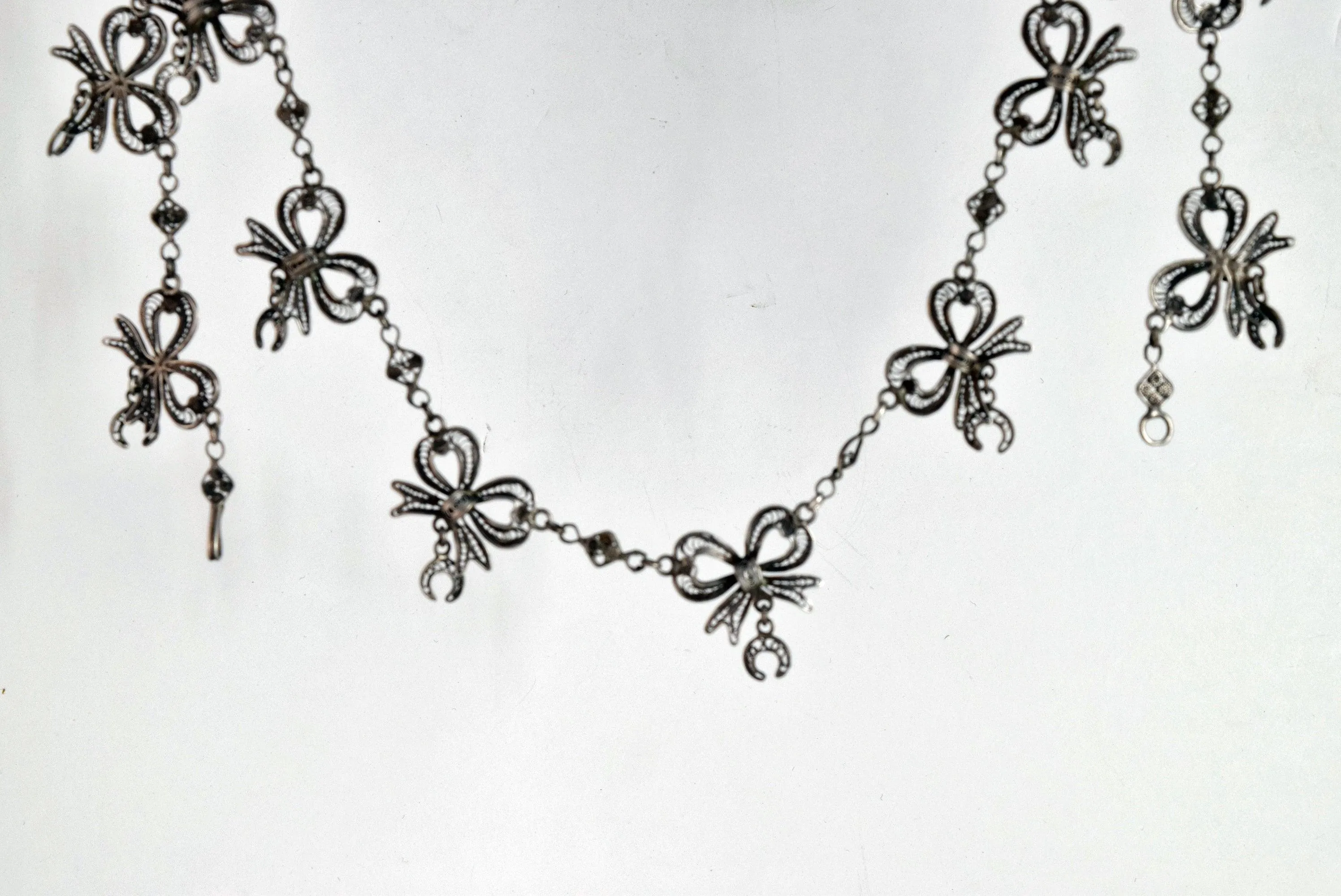 Vintage Italian Silver Filigree Bow Necklace