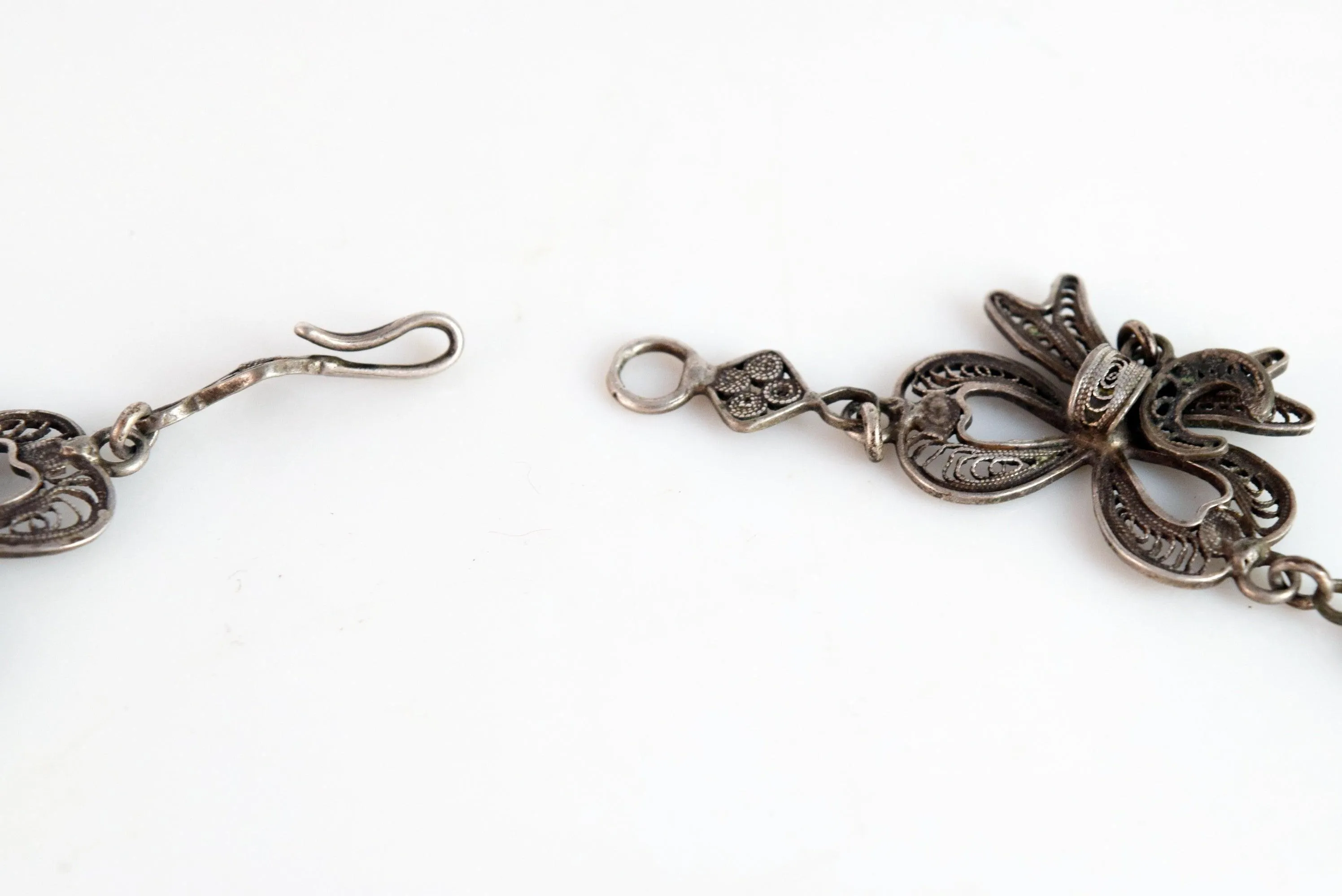 Vintage Italian Silver Filigree Bow Necklace