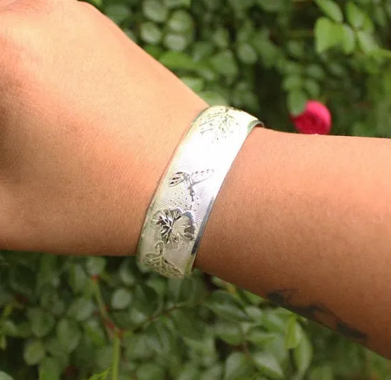 Wrist Band with Humming Bird and Hibiscus Flower